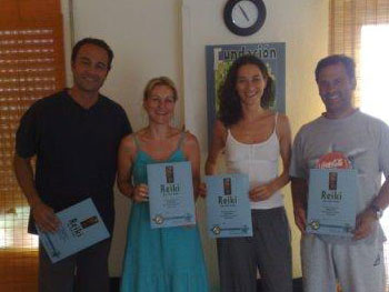 Centro de Masaje Manual
Curso Reiki I - 7 y 8 de Agosto de 2010, (Ma�ana)